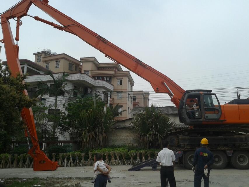 挖掘機(jī)拆樓臂、三段式加長(zhǎng)臂、挖掘機(jī)改裝拆樓臂、挖掘機(jī)加長(zhǎng)臂廠家