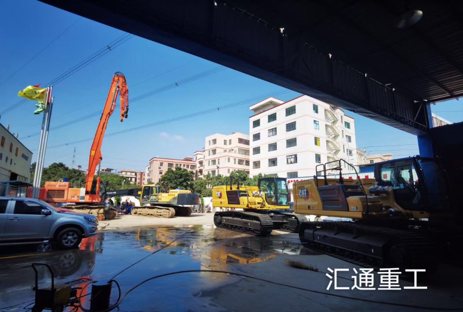 挖掘機加長臂.jpg