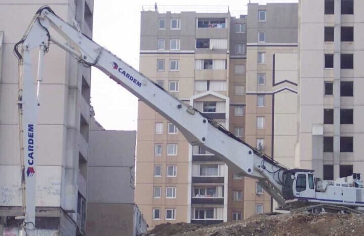 挖掘機拆樓臂.jpg 挖掘機拆樓臂.jpg