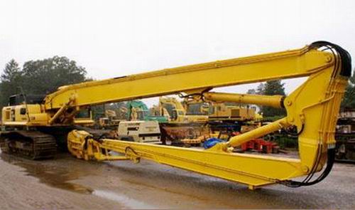 挖掘機(jī)拆樓臂.jpg 挖掘機(jī)拆樓臂.jpg