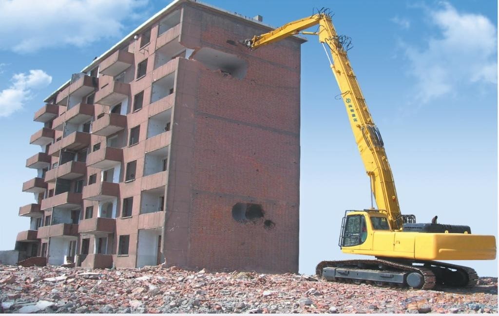 挖掘機(jī)拆樓臂.jpg 挖掘機(jī)拆樓臂.jpg